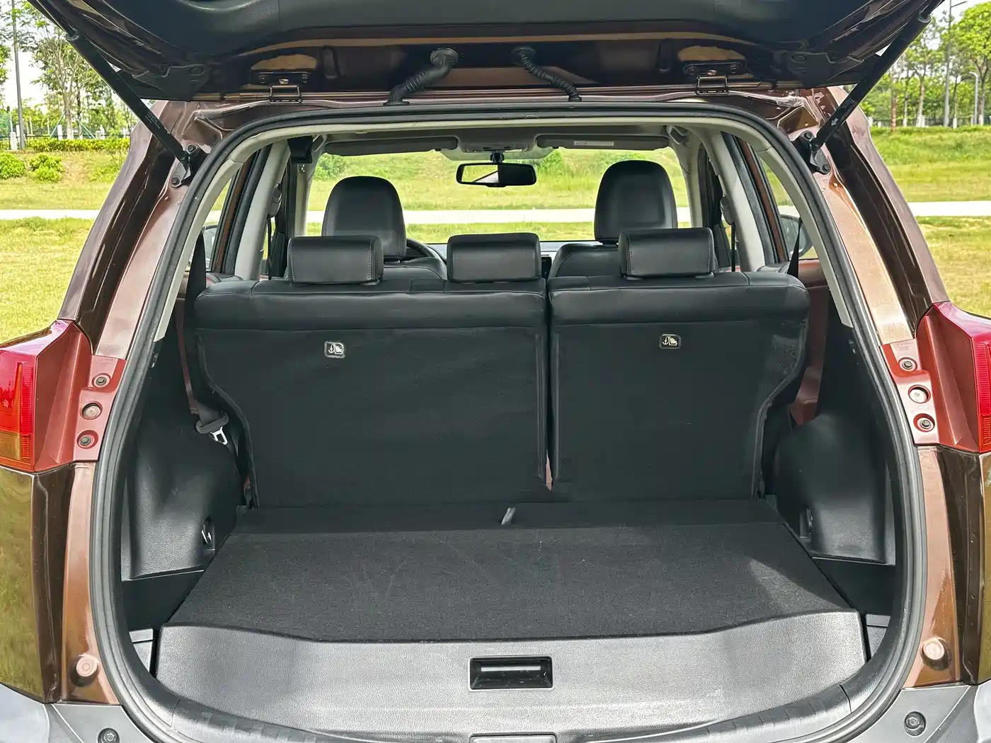 Toyota RAV4 Rongfang 2013 2.5L Auto 4WD Elite фото 9