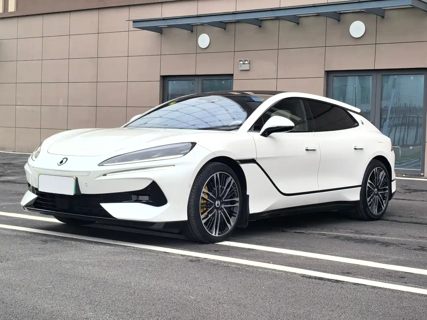 Denza Z9GT 2024 1100 AWD Ultra Edition
