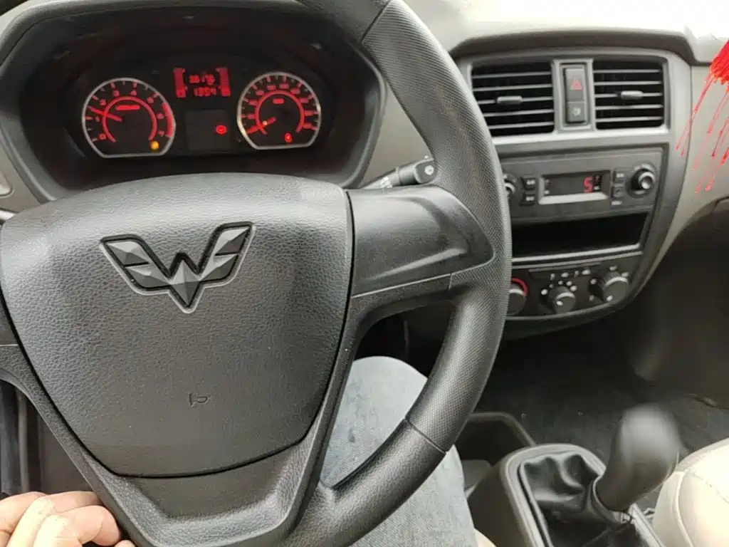 Wuling Motors Wuling Rongguang S 2023 2023 1.5L Base 5/7 Seater