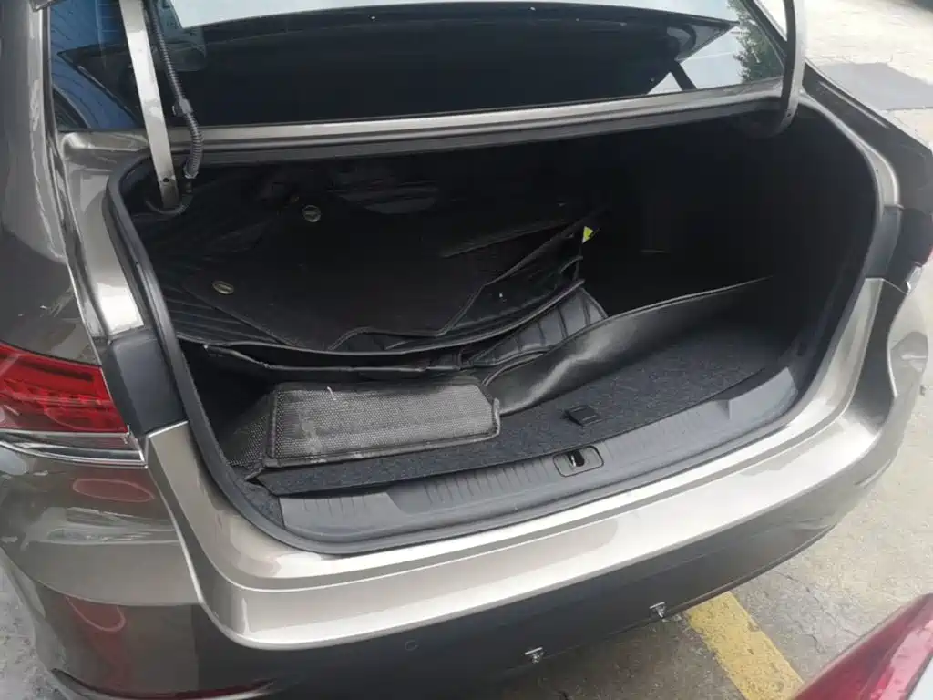 Фото 19 - Buick Excelle
