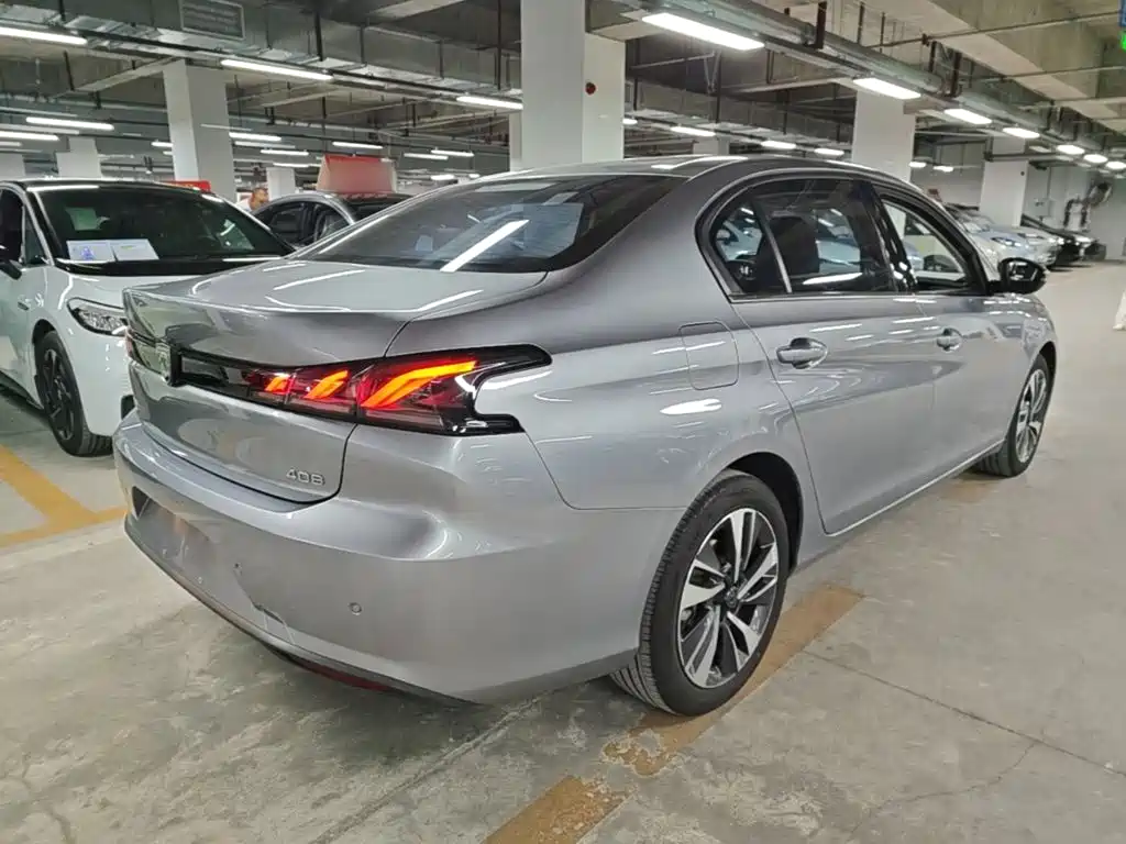 Peugeot 408 2025 2022 1.6T Light Chaser Edition