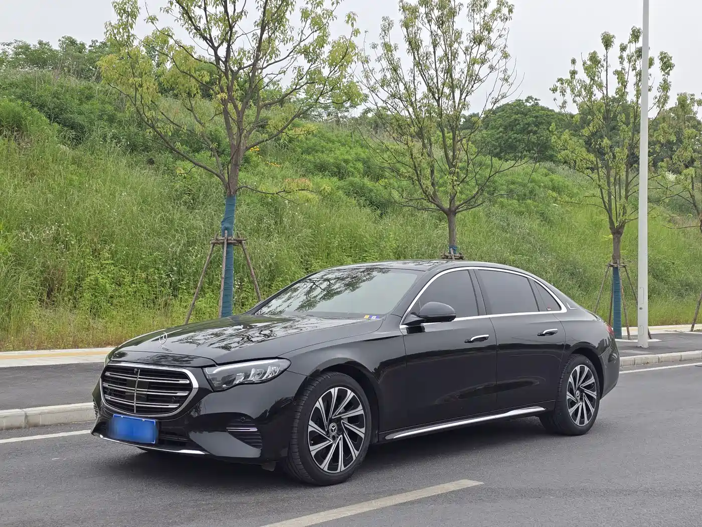 Mercedes-Benz E-Class 2025 E 300 L Luxury