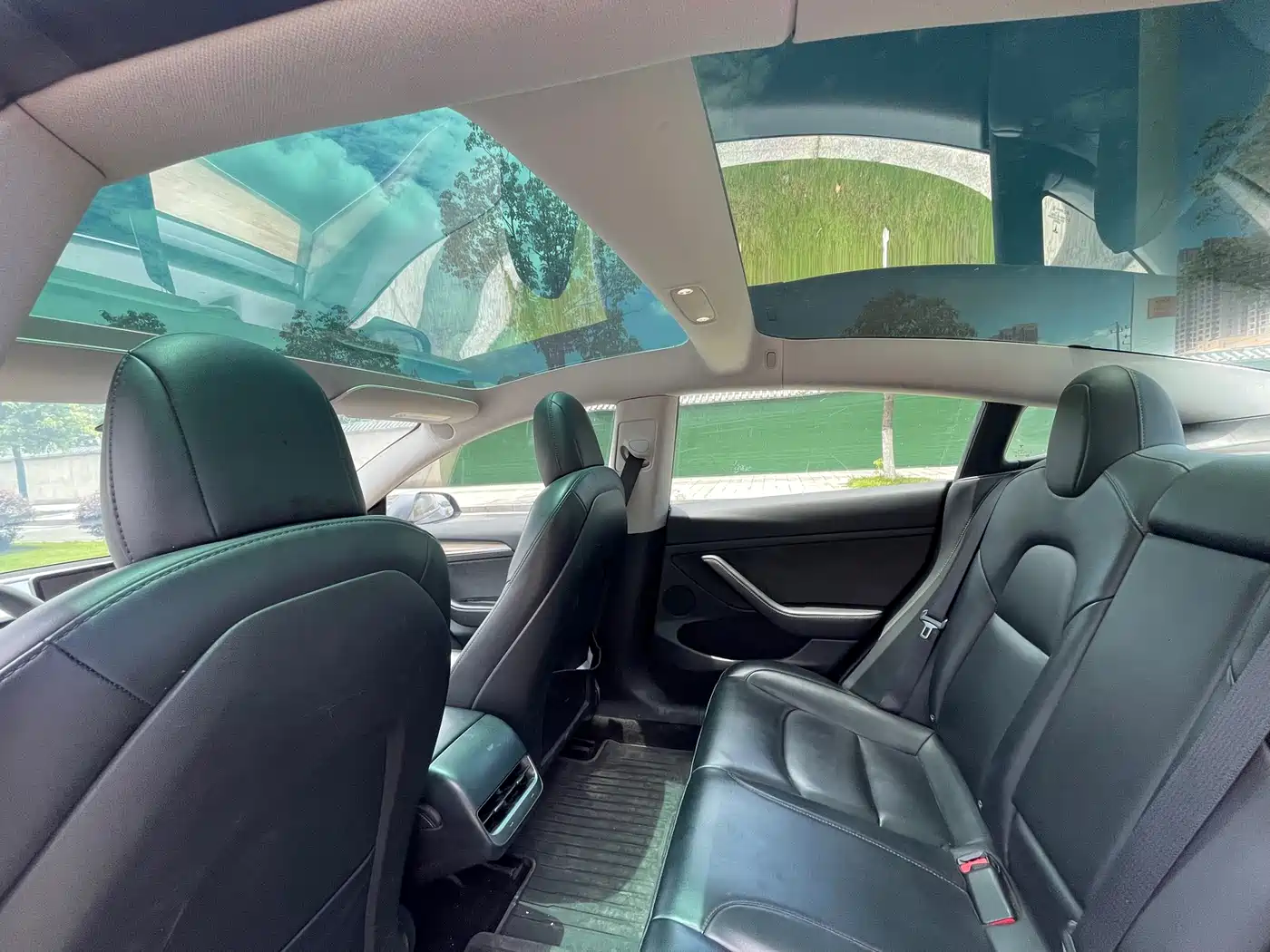 Фото 8 - Tesla Model 3