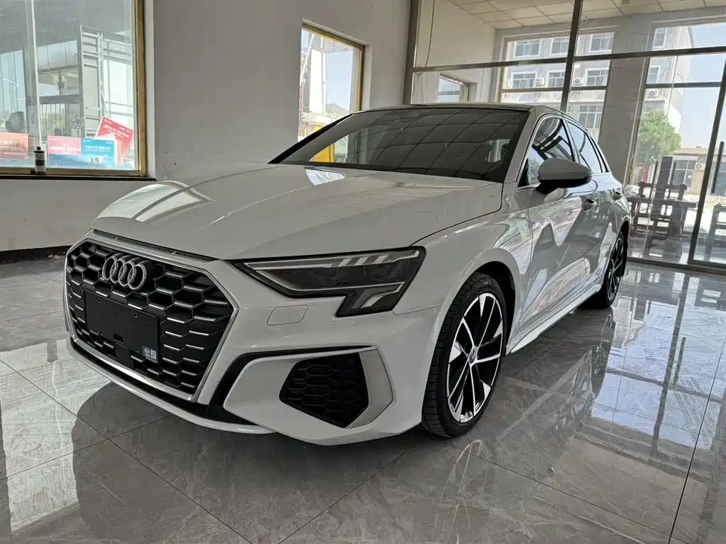 Audi A3 2023 Sportback 35 TFSI Fashion Sport