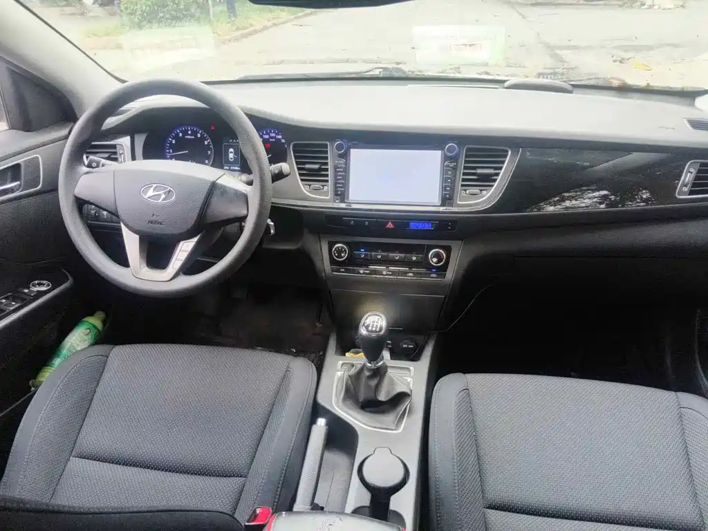 Фото 12 - Hyundai Mistra