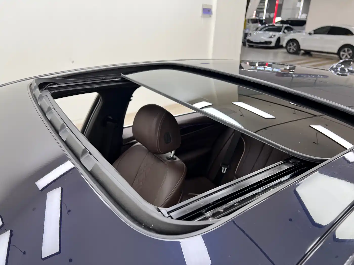 BMW 5 Series 2022 525Li M Sport Package фото 32