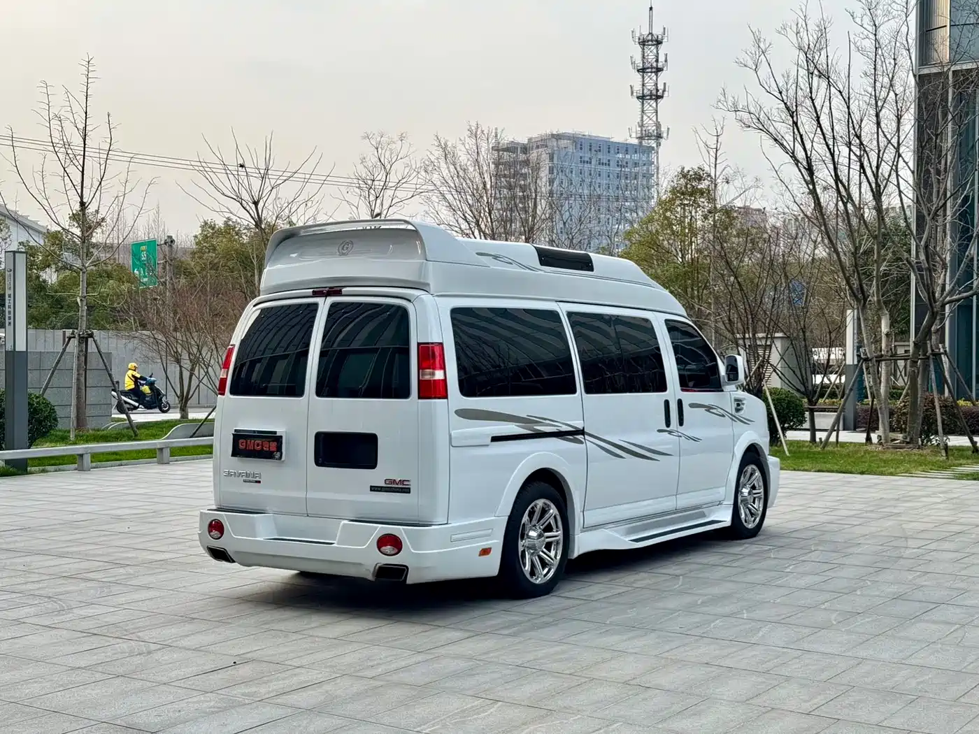GMC Savana 2016 2016 5.3L G660S 4WD Elegance Collector's Edition