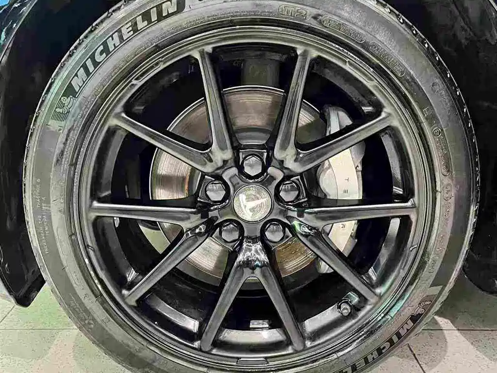 Tesla Model 3 (Import) 2019 2019 Long Range RWD Version