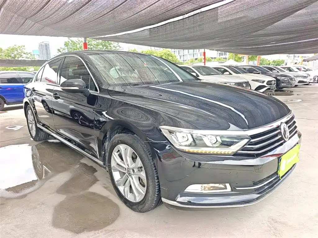 Volkswagen Magotan 2019 330TSI DSG Luxury Class China VI фото 4