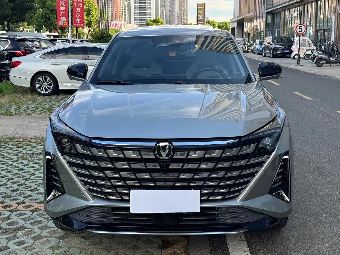 Changan UNI-Z 2025 2025 1.5T Luxury Edition