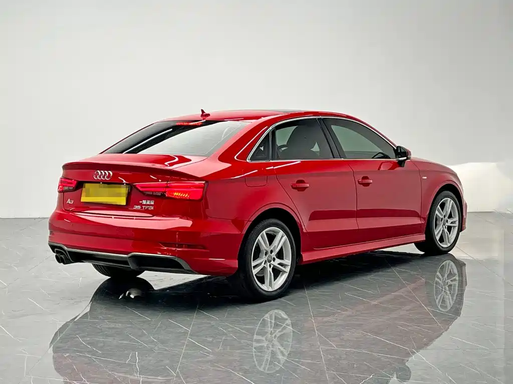 Фото 5 - Audi A3