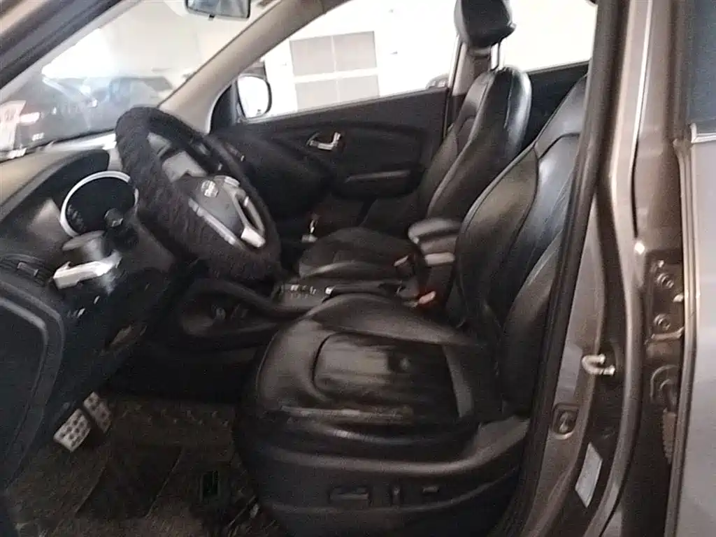 Hyundai Beijing Hyundai ix35 2013 2.0L Auto 2WD Smart GLS China IV фото 15