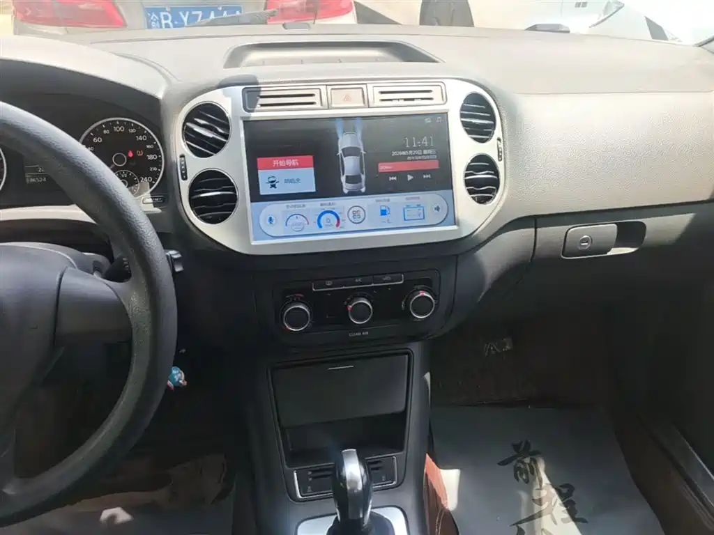 Volkswagen Tiguan 2016 Model 300TSI Automatic 2WD Trend Edition фото 13