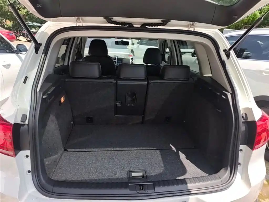 Volkswagen Tiguan 2016 Model 300TSI Automatic 2WD Trend Edition фото 19