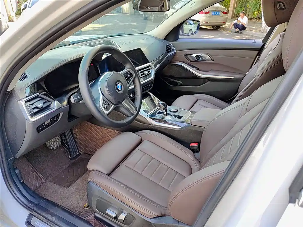 BMW 3 Series 2020 325Li M Sport Package фото 7
