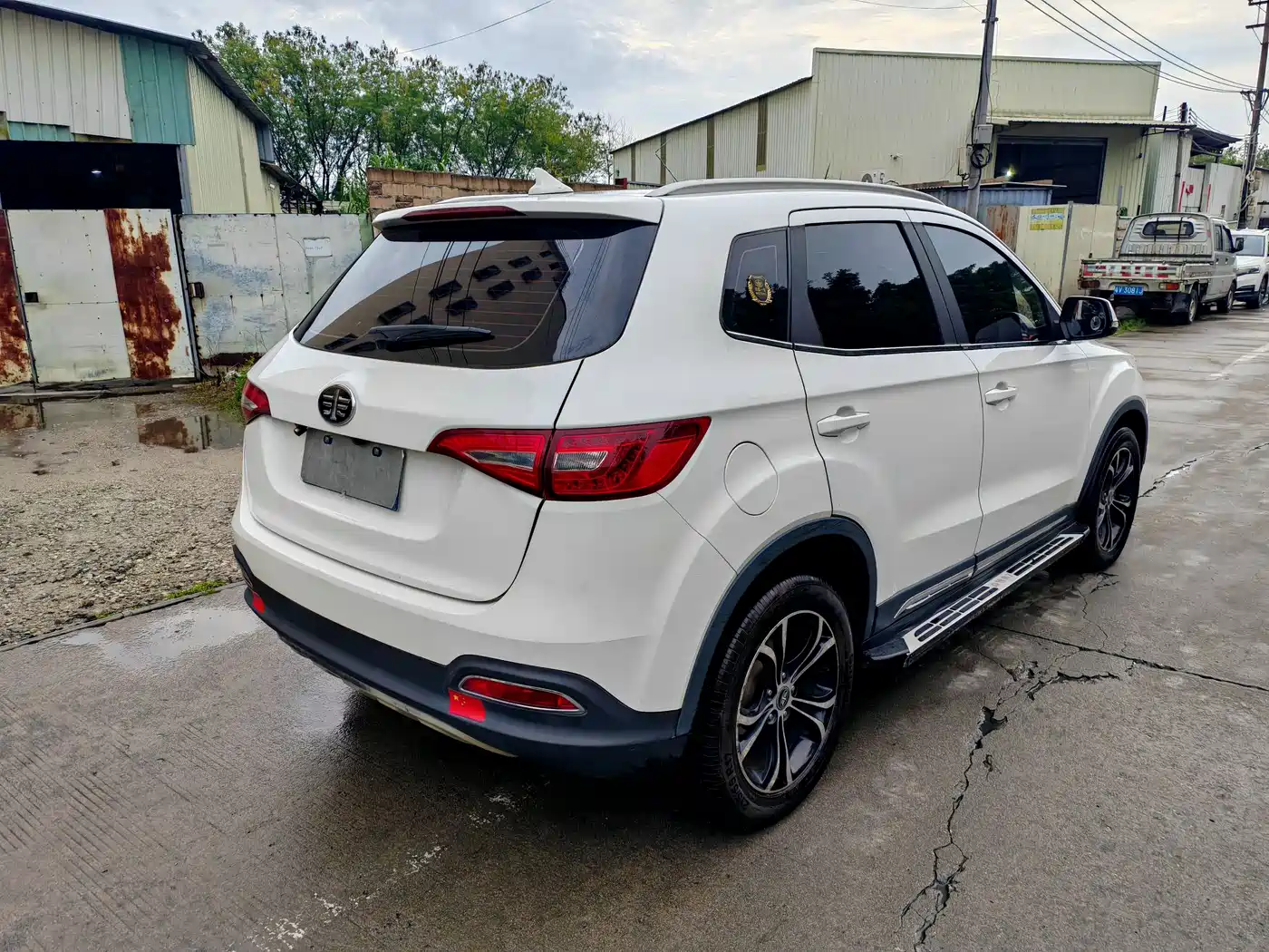 FAW Senya R7 2018 2017 Facelift 1.6L Automatic Luxury