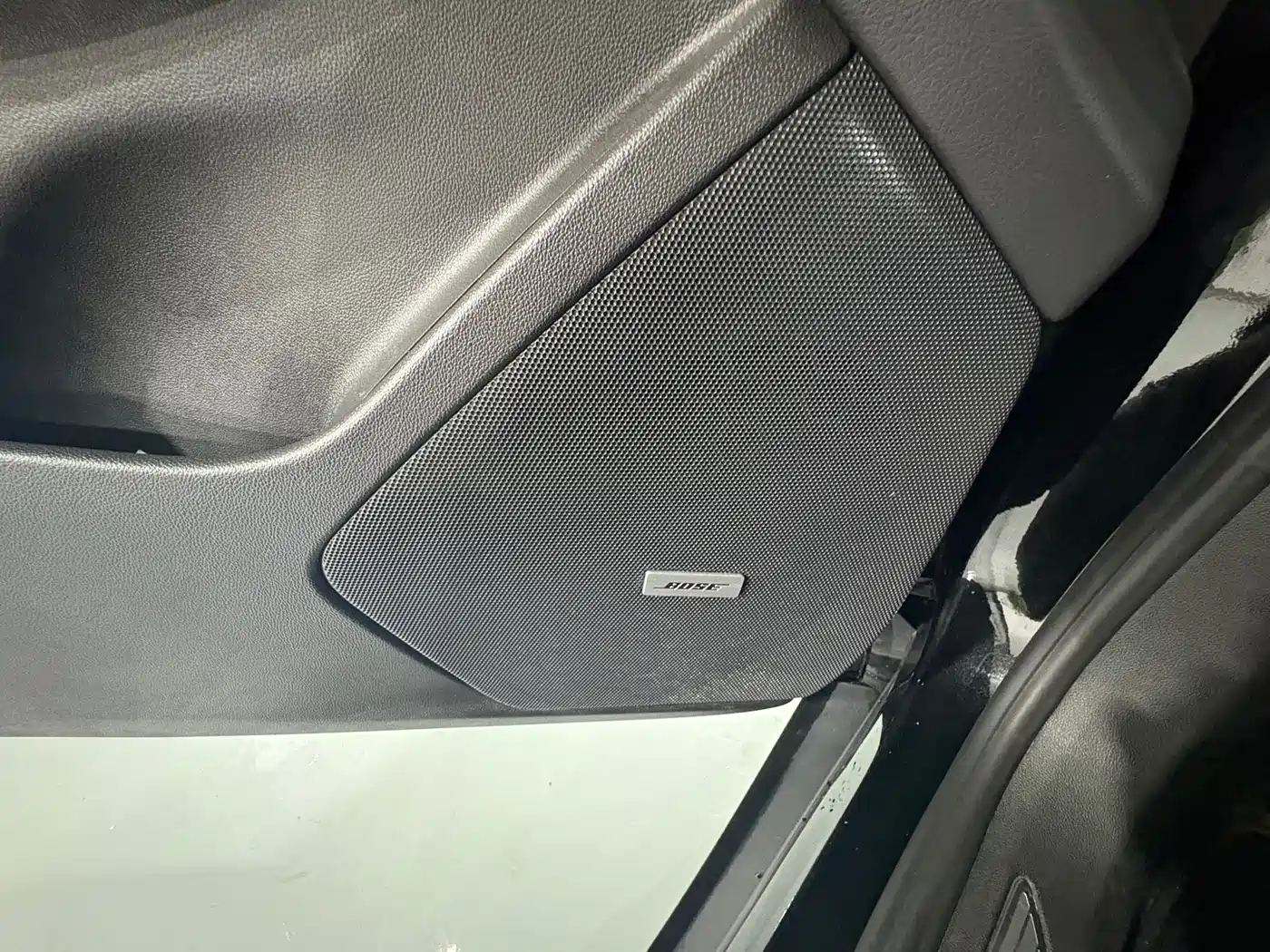 Cadillac XT5 2022 2.0T 2WD Luxury фото 23