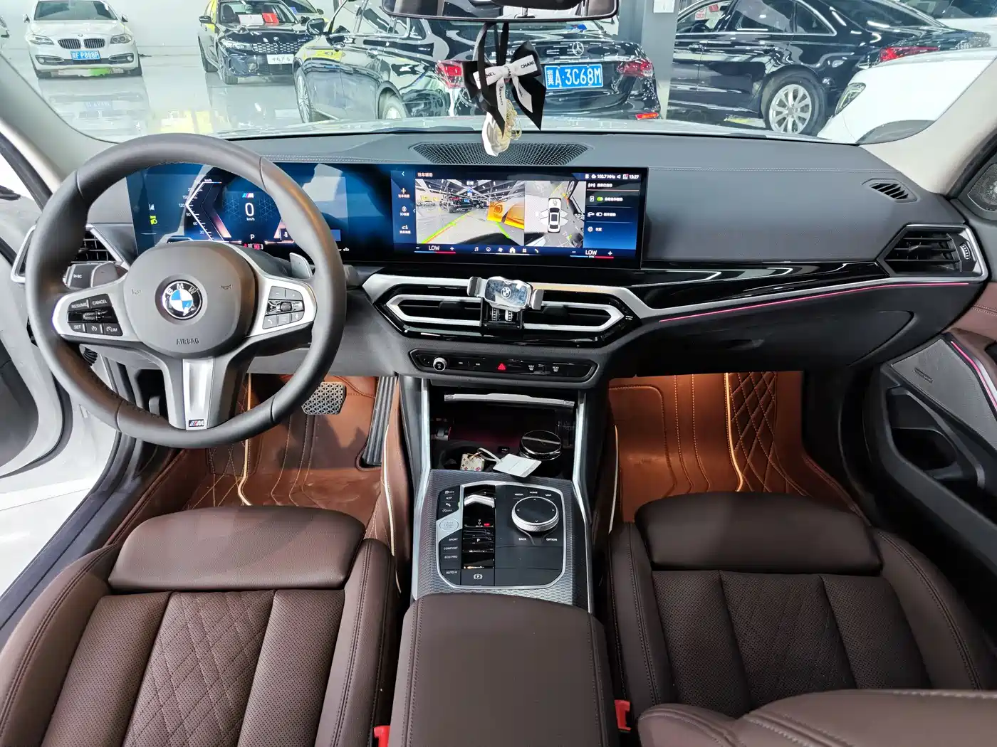 BMW 3 Series 2024 325Li M Sport Shadowline Package фото 5