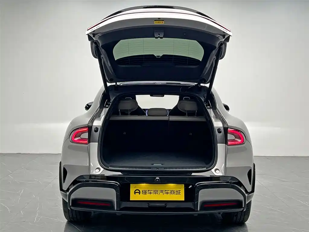 Xiaomi Auto Xiaomi YU7 2025 Extended Range AWD Pro фото 9