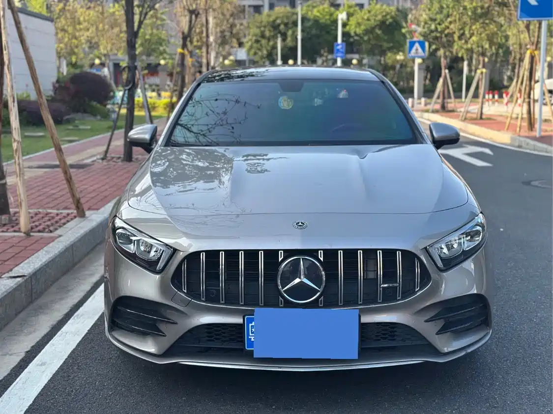 Mercedes-Benz A-Class 2019 A 200 L Sport Sedan фото 2