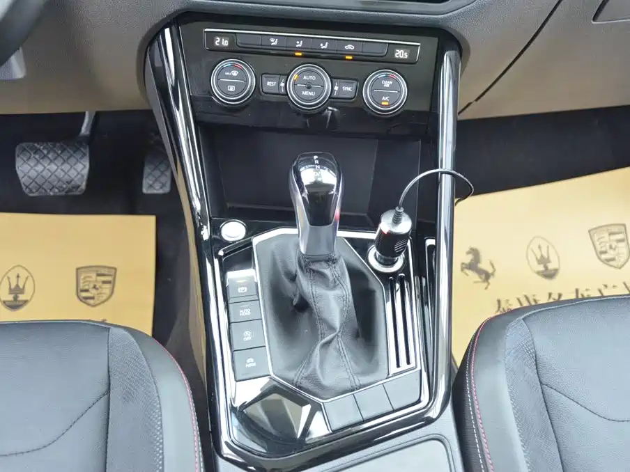 Volkswagen Tayron 2019 2019 Expedition 280TSI 2WD Luxury (China VI)