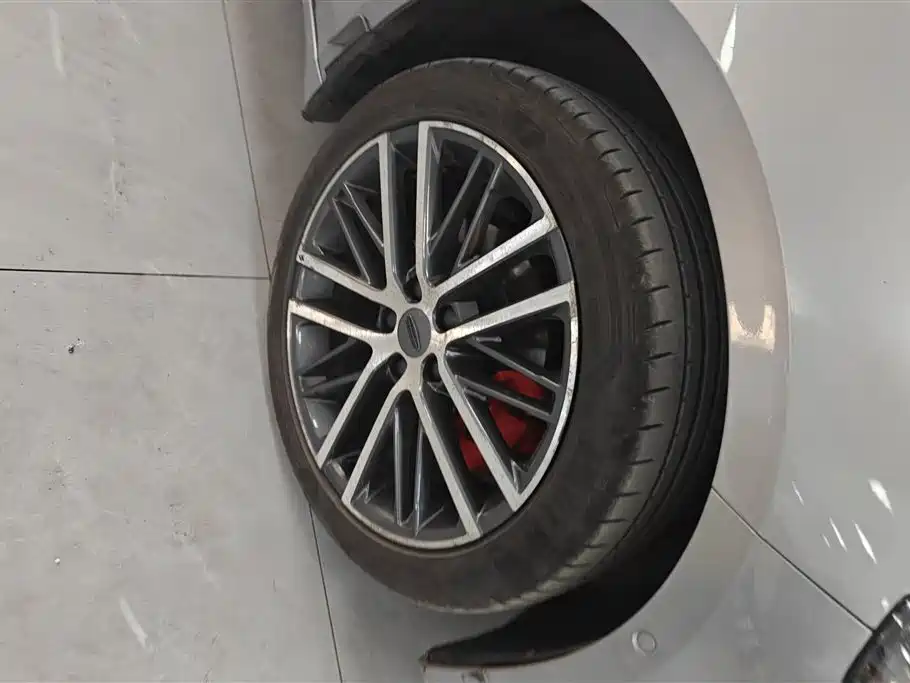 GEELY AUTOMOBILE XINGRUI