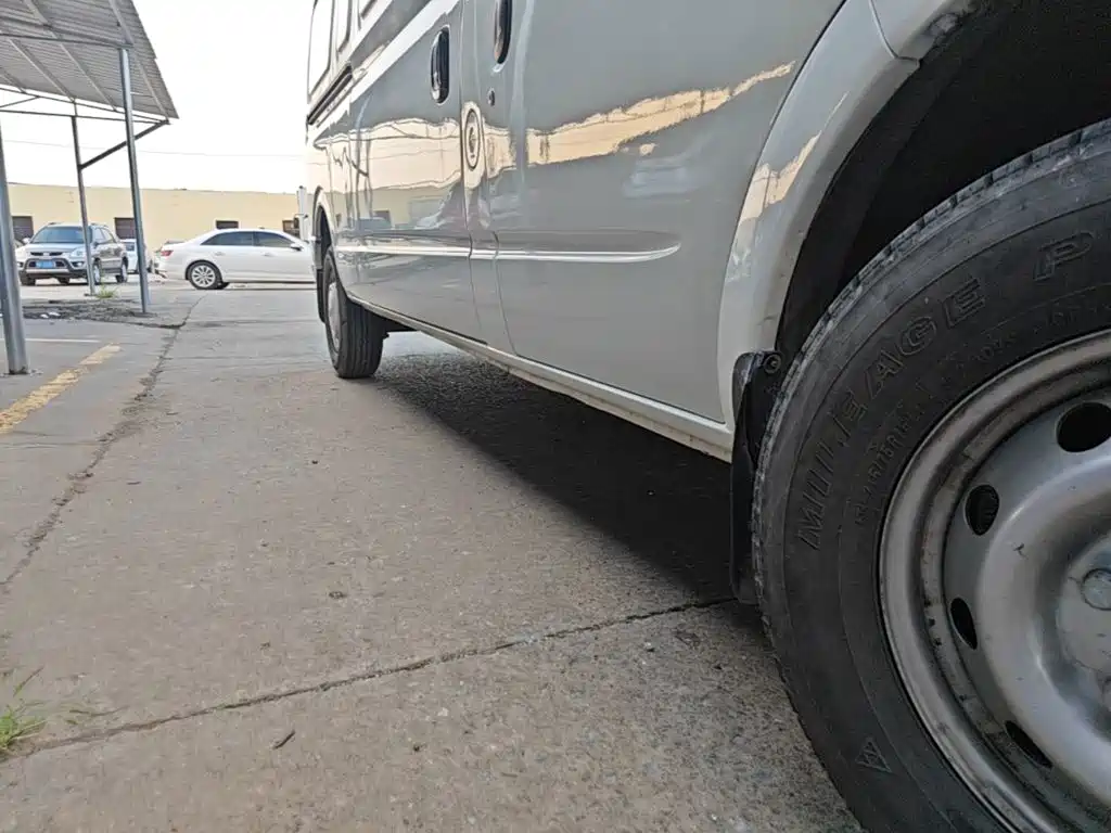 Photo 21 - SAIC Maxus Xintu V80