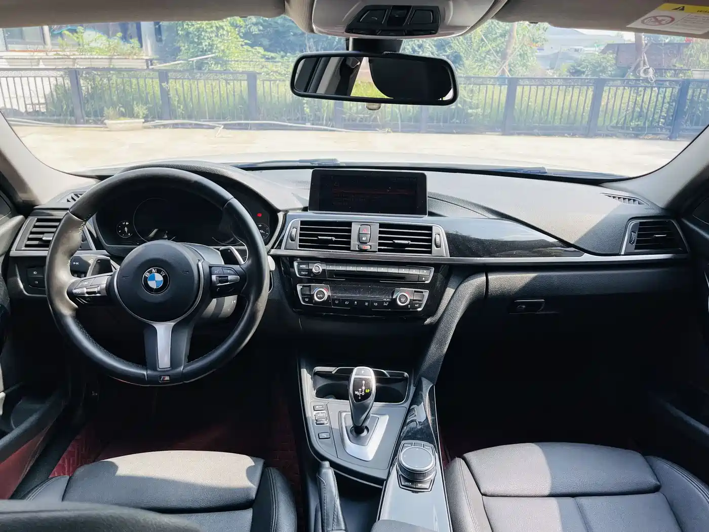 BMW 3 Series 2019 320Li M Sport Package фото 10