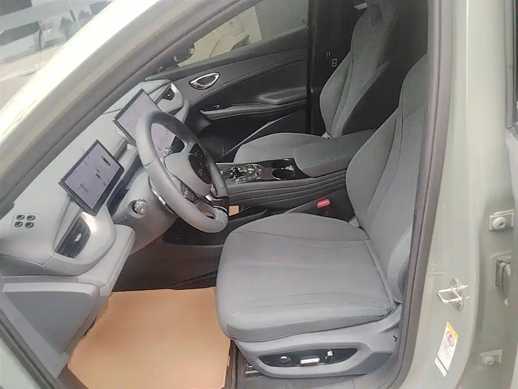 BYD Seal 06GT 2025 Smart Drive Edition 550 AWD Heat Wave фото 15