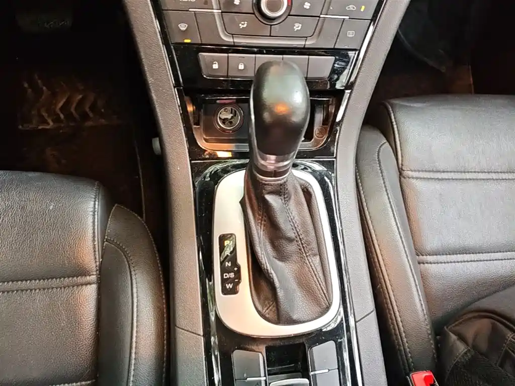 MG Roewe RX5 2016 2016 1.5TGI TST Luxury Edition
