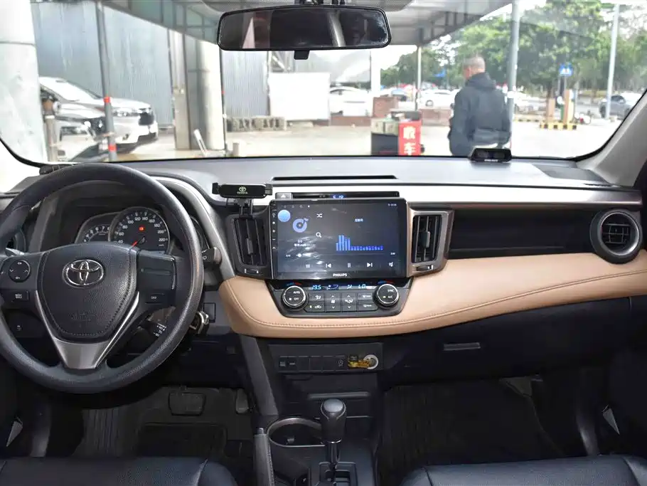 Toyota RAV4 Rongfang 2019 2.0L CVT 2WD Pioneer Edition China VI фото 12