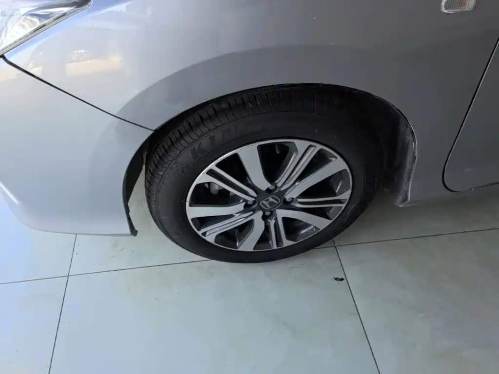 Фото 23 - Honda City