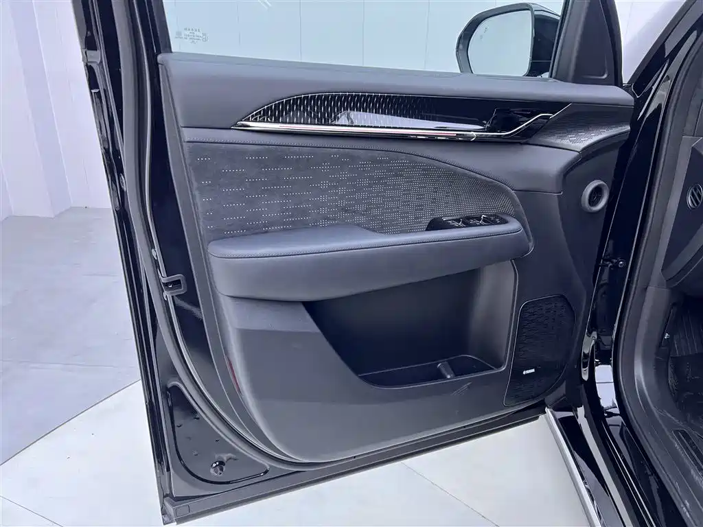 ZEEKR EXTREME KRYPTON 009