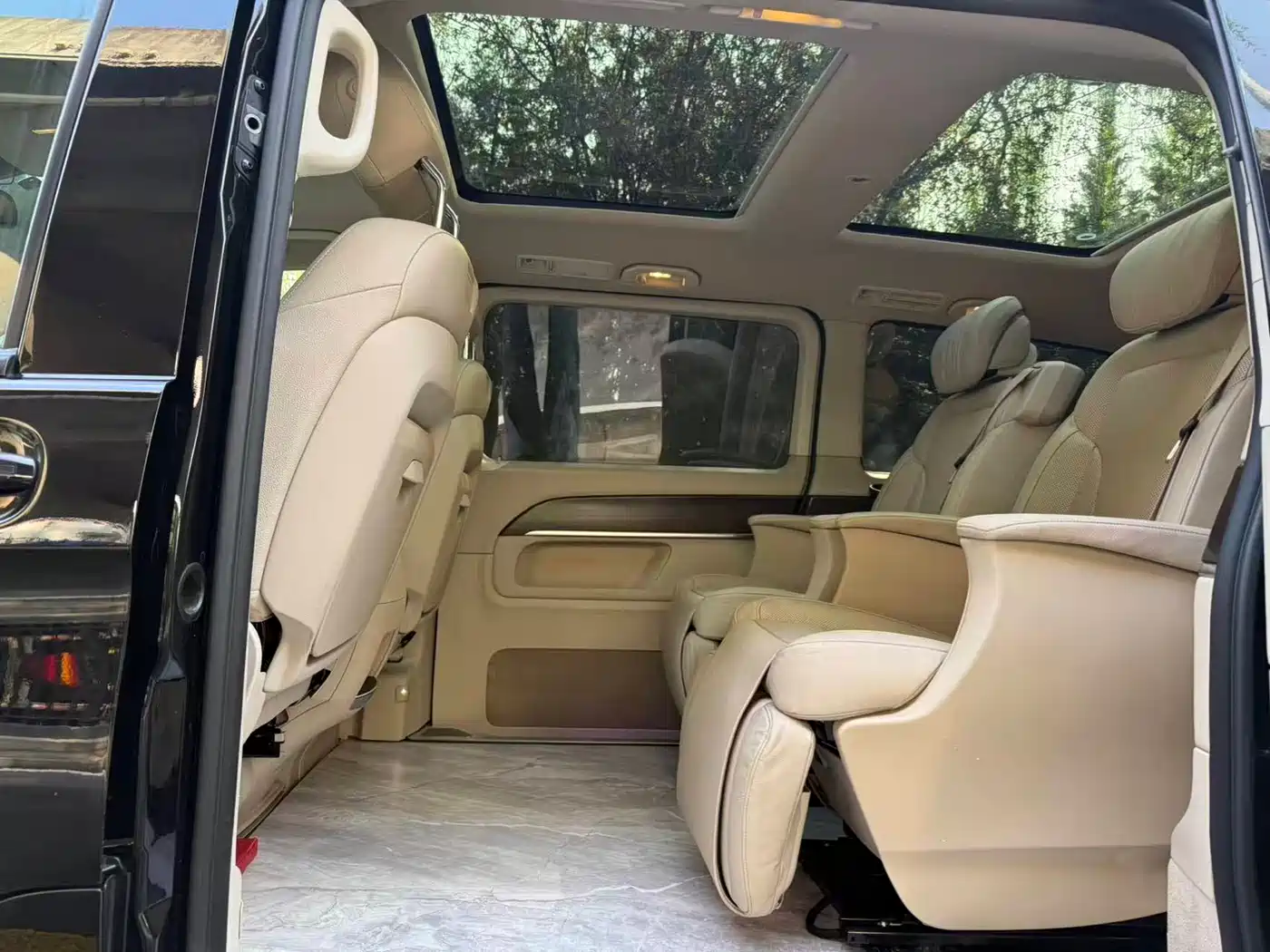 MERCEDES-BENZ V CLASS