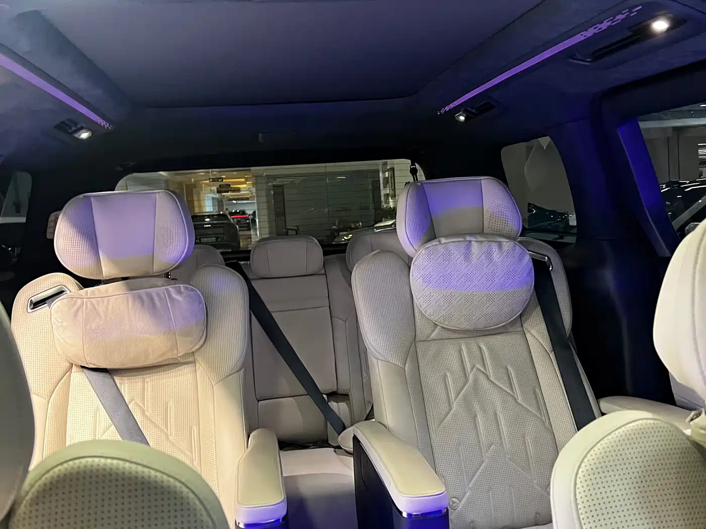 ZEEKR 009 2025 2024 6-seat Executive AWD 108kWh