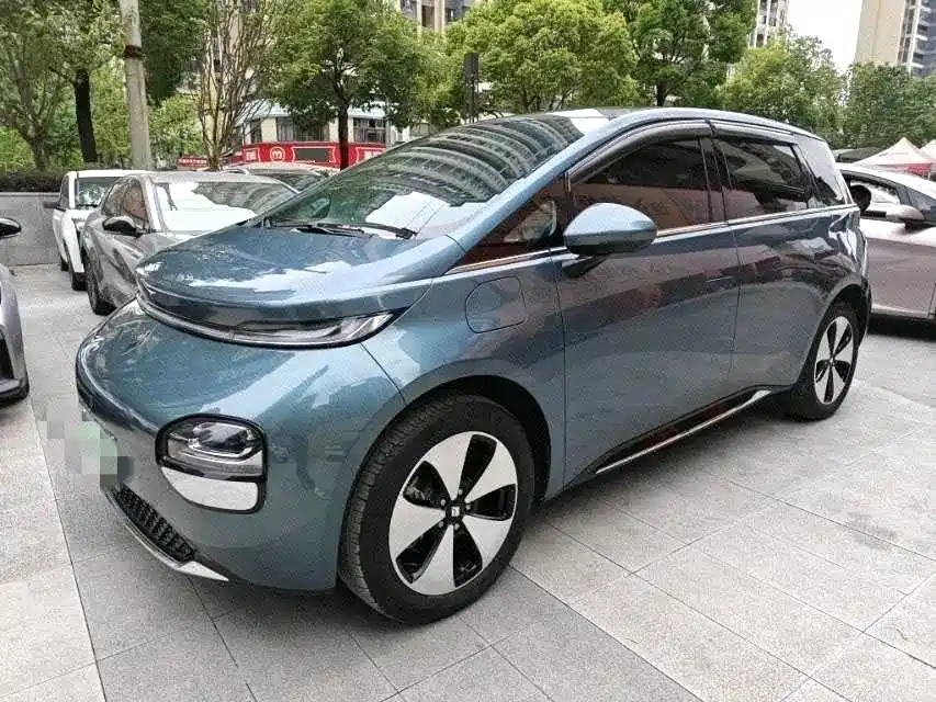 Фото 3 - Baojun Cloud