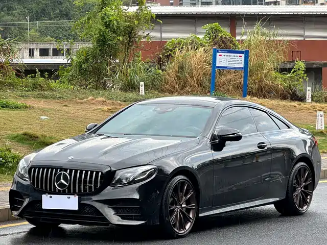 MERCEDES-BENZ E CLASS AMG
