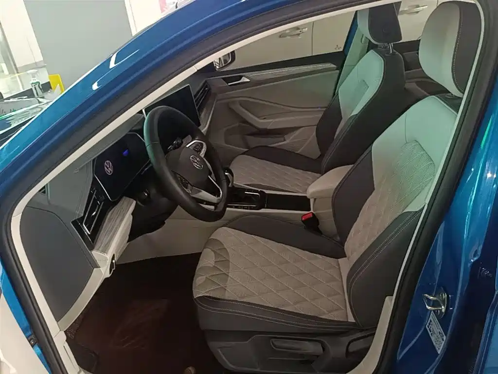 Volkswagen Sagitar 2023 280TSI DSG Surpass Plus Edition фото 15