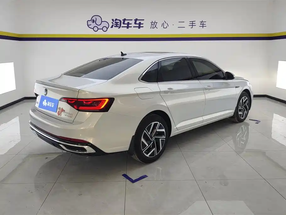 Volkswagen Sagitar 2023 300TSI DSG Surpassing Edition фото 3