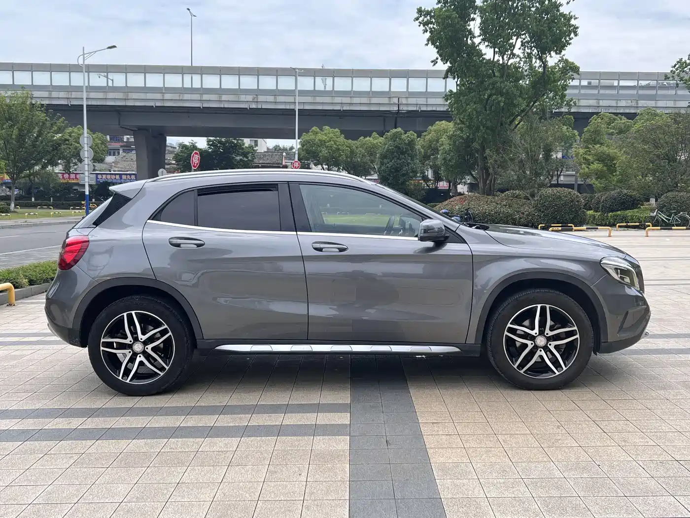Mercedes-Benz GLA 2015 GLA 200 Fashion фото 14