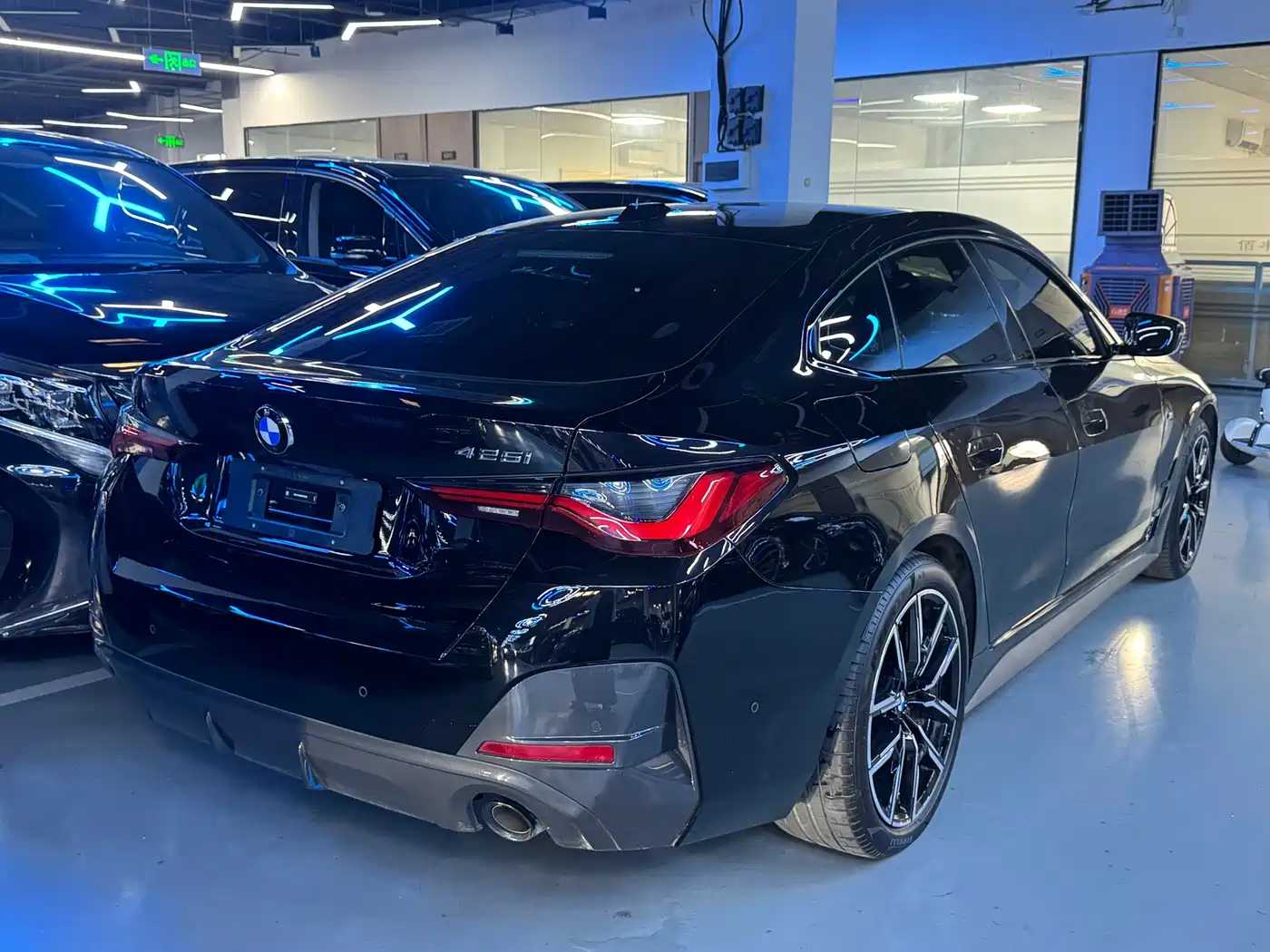 BMW 4 Series 2024 425i Gran Coupe M Sport Package фото 12