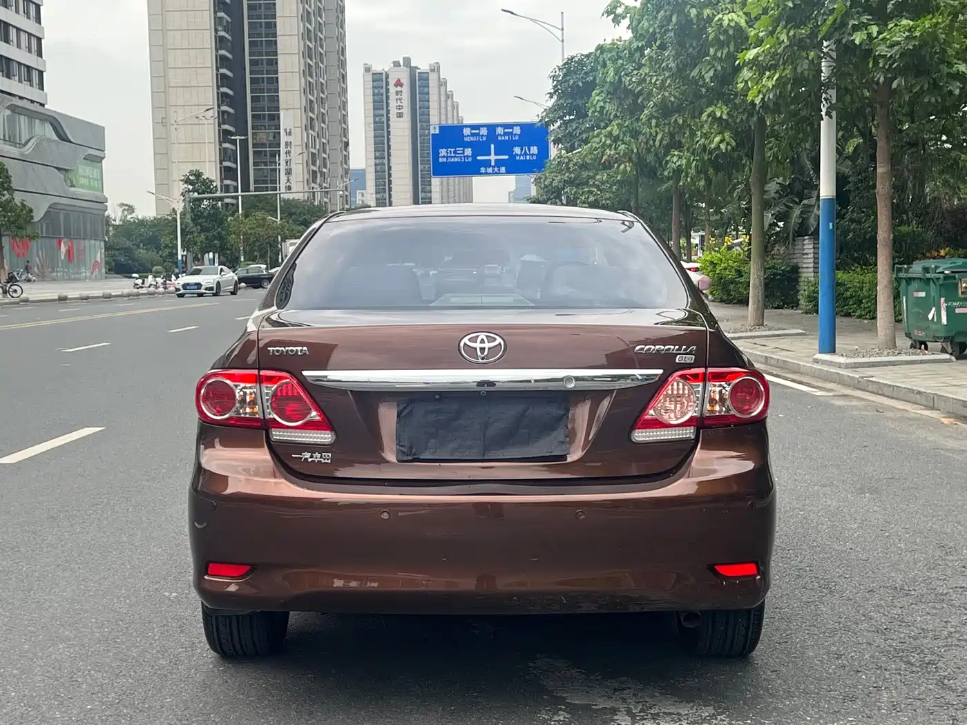 Toyota Corolla 2013 Special Edition 1.8L CVT Ultimate Cool GL-i фото 6