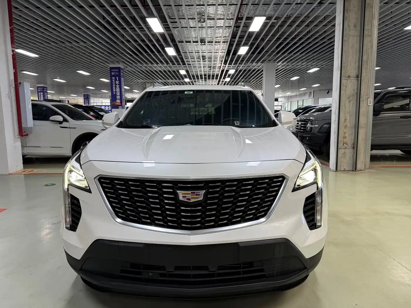 CADILLAC XT4