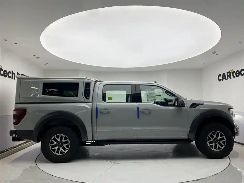 FORD F-150 RAPTOR
