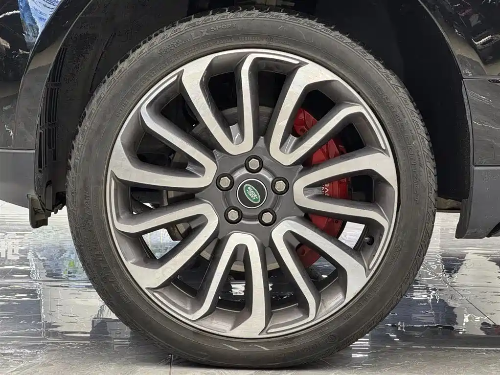 Land Rover Range Rover 2022 3.0 L6 360PS Heritage Edition фото 4