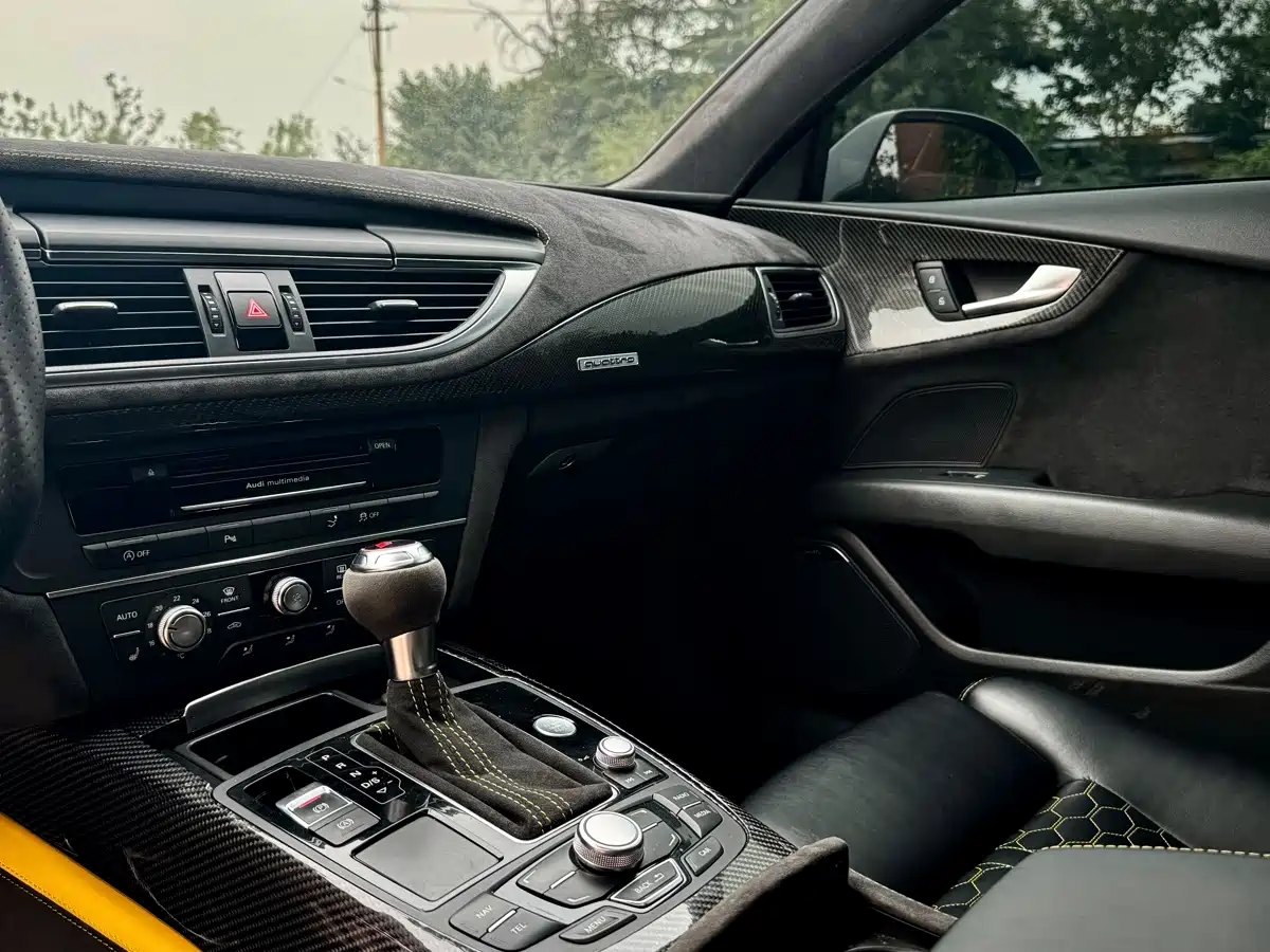 صورة 8 - Audi A7