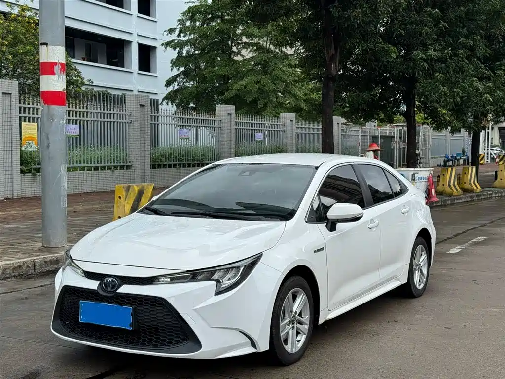 Toyota Levin 2022 Dual Engine 1.8H E-CVT Leading Edition