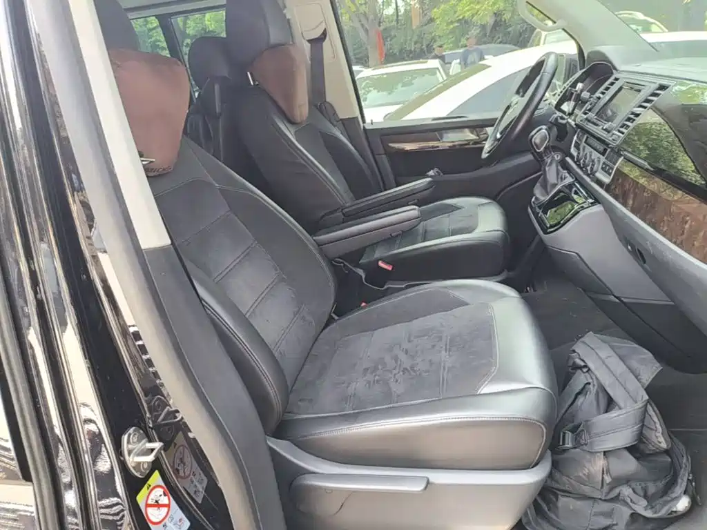 Volkswagen Multivan 2019 2018 2.0TSI 2WD Luxury Edition 7-Seater