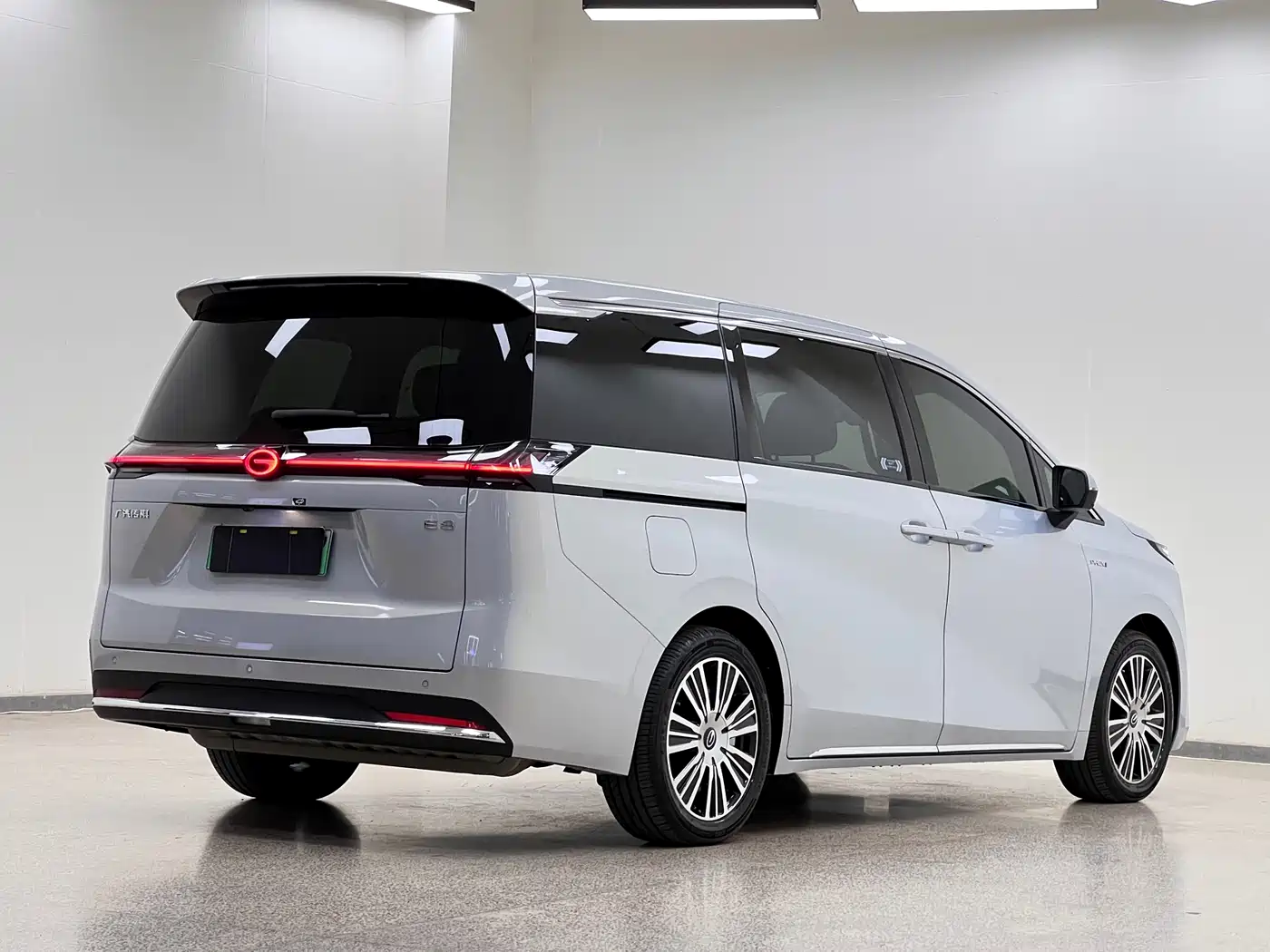 GAC Trumpchi Trumpchi E8 NEV 2024 Model 150km MAX+ фото 7