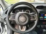 Photo 11 - Jeep Renegade